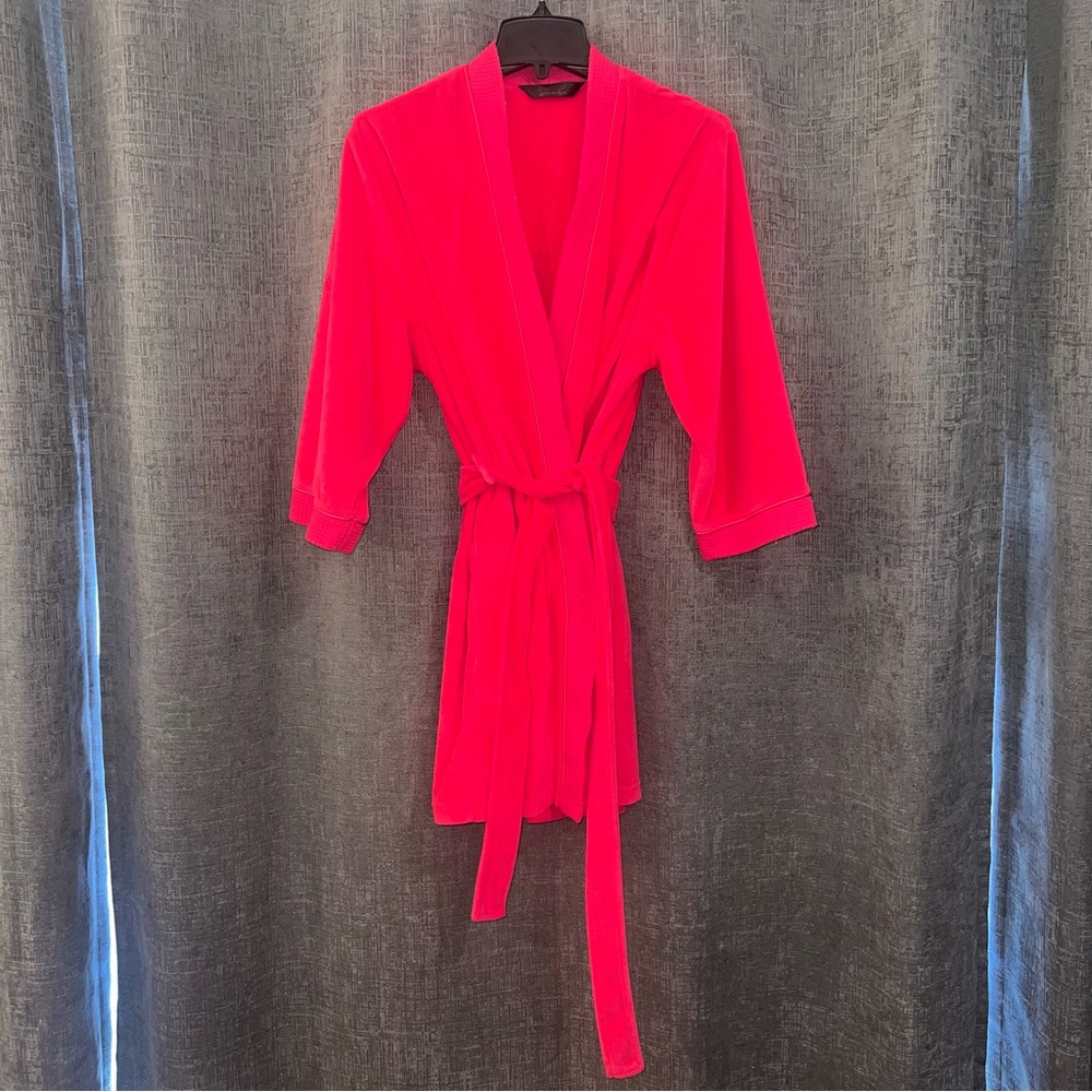 Jasmine Rose hot pink bath robe